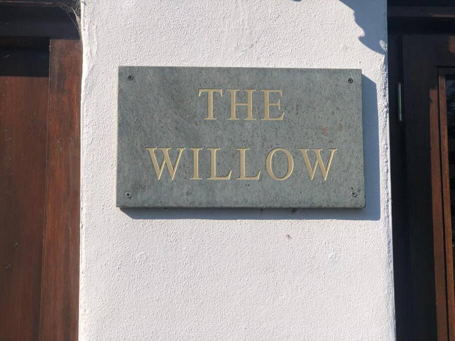 The Willow Denstone Buitenkant foto